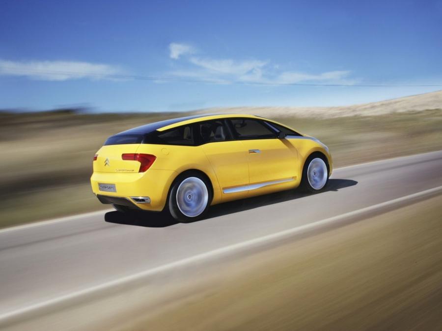 Citroen C-SportLounge Concept 2005 года  (фото 16 из 116)